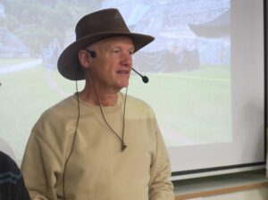 zakonitosti svete geometrije.